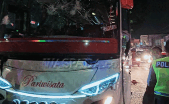 Ugal-ugalan Di Jalan, Supir Bus Medan Di pukuli Warga