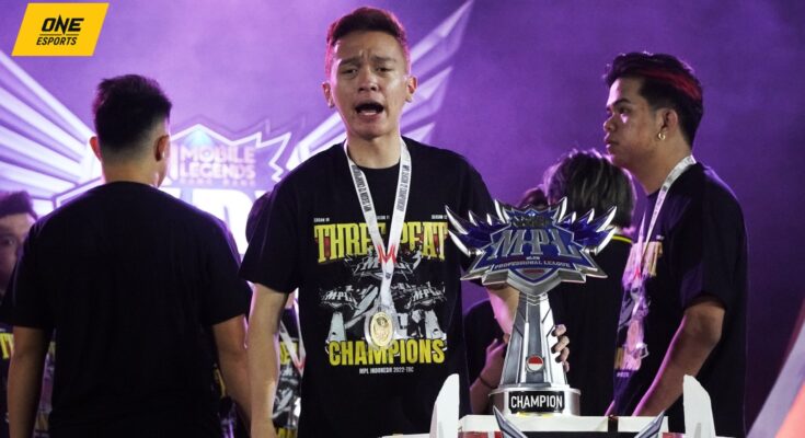 Ketiga Kali Secara Berturut, Onic Bawa Pulang Piala MPL S12